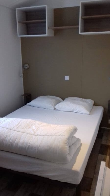 chambre lit double, location mobil-home carnac